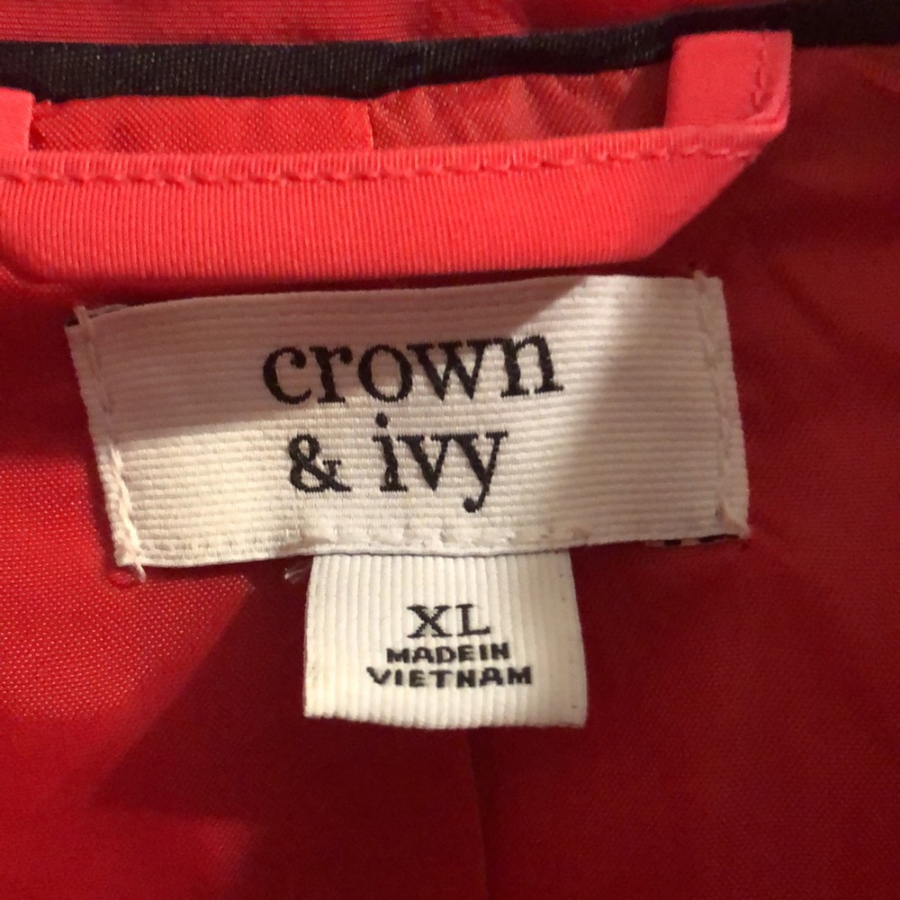 Red sleek jacket - Picture 2 of 4